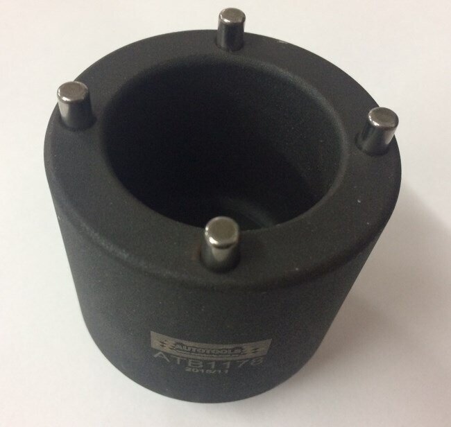 Mitsubishi Steering Box Oil Seal Socket