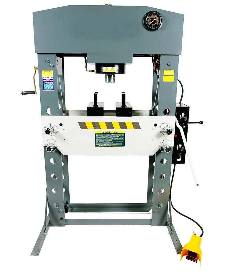 100 Ton Air/Hydraulic Press