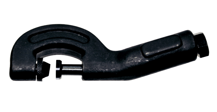 AT8654 Universal Nut Cracker