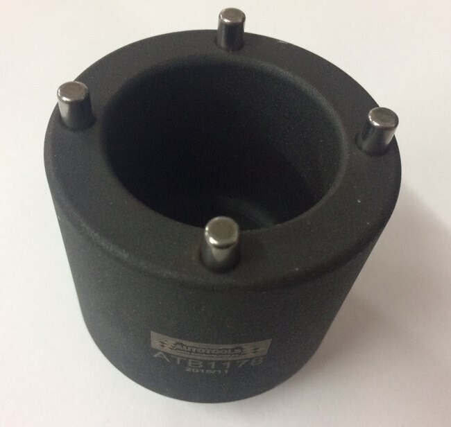 Mitsubishi Steering Box Oil Seal Socket