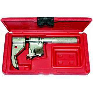 Universal Outside Thread Chaser with Dies Universal Outside Thread Chaser with Dies
