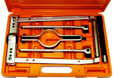Transmission Bearing Puller Transmission Bearing Puller