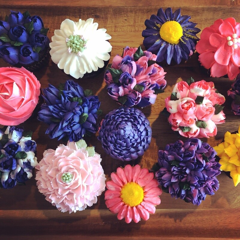 6/09 Floral Cupcake Class ($45 plus supplies)
