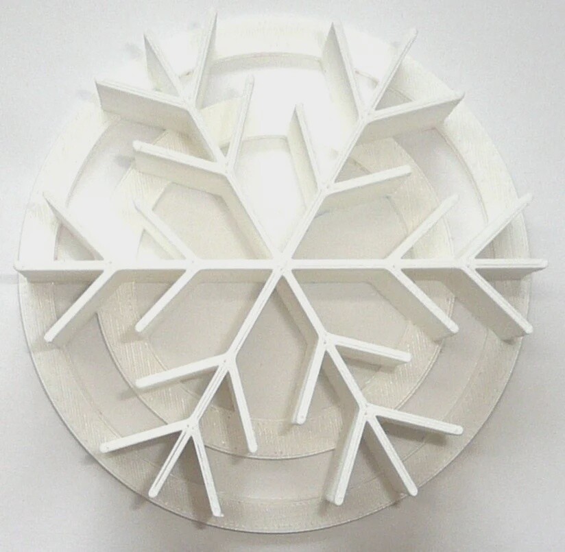 Concha Snowflake Stamp 3.5&quot;