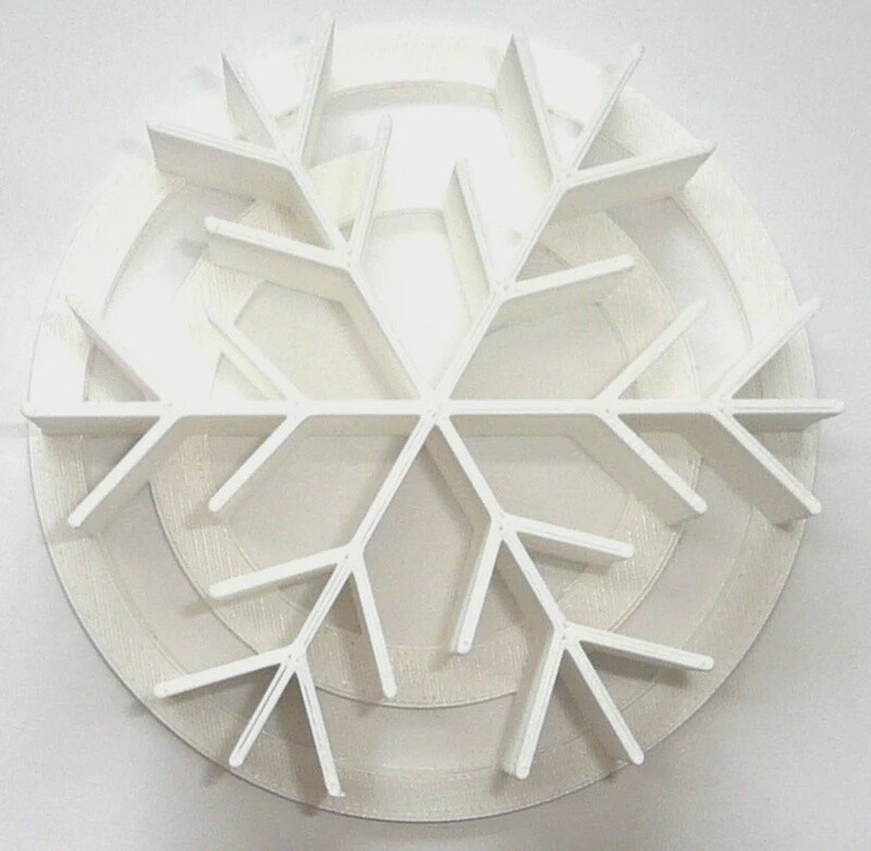 Concha Snowflake Stamp 3.5&quot;