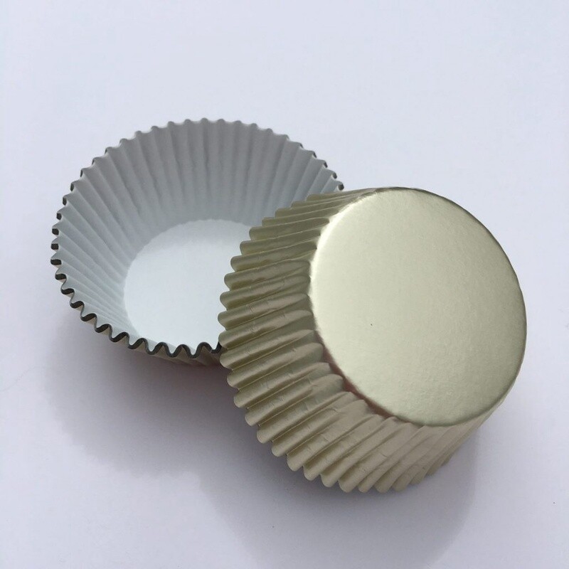 1.5" Champagne Foil Treat Cups/40