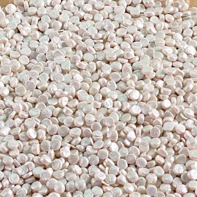 White Pearl Confetti