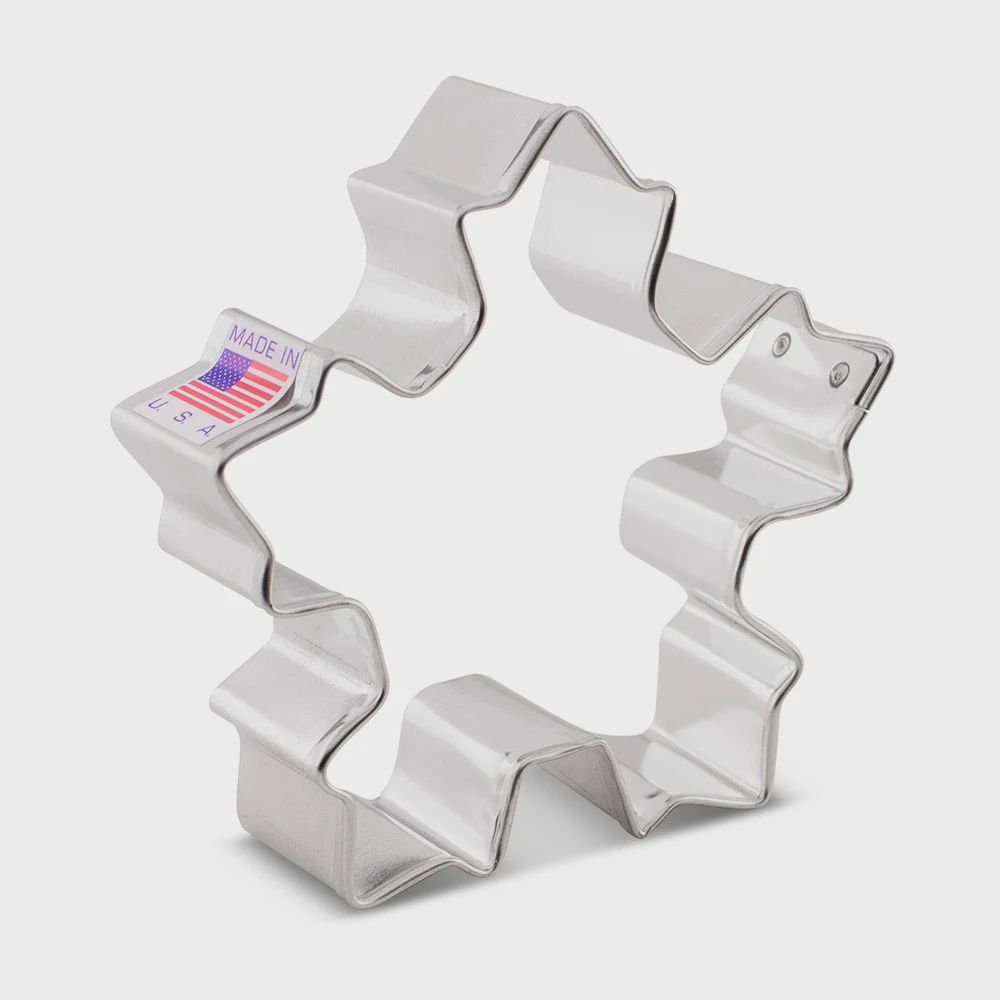Festive Snowflake Cutter 3.5&quot;