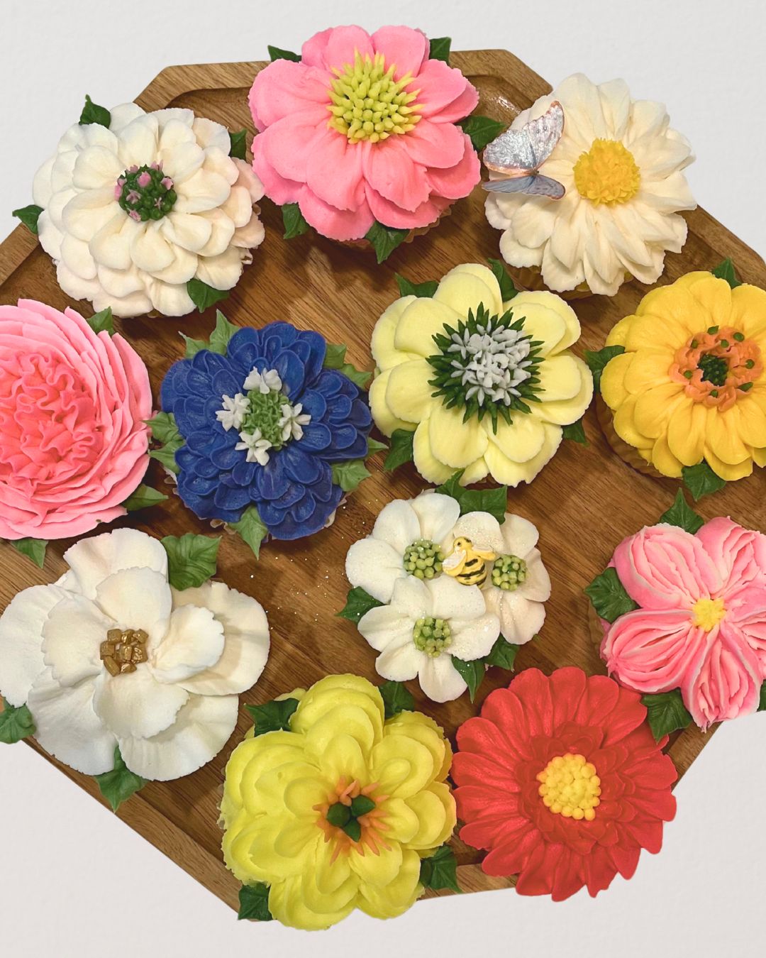 6/20 Advanced Floral Cupcakes Class ($55 plus supplies)