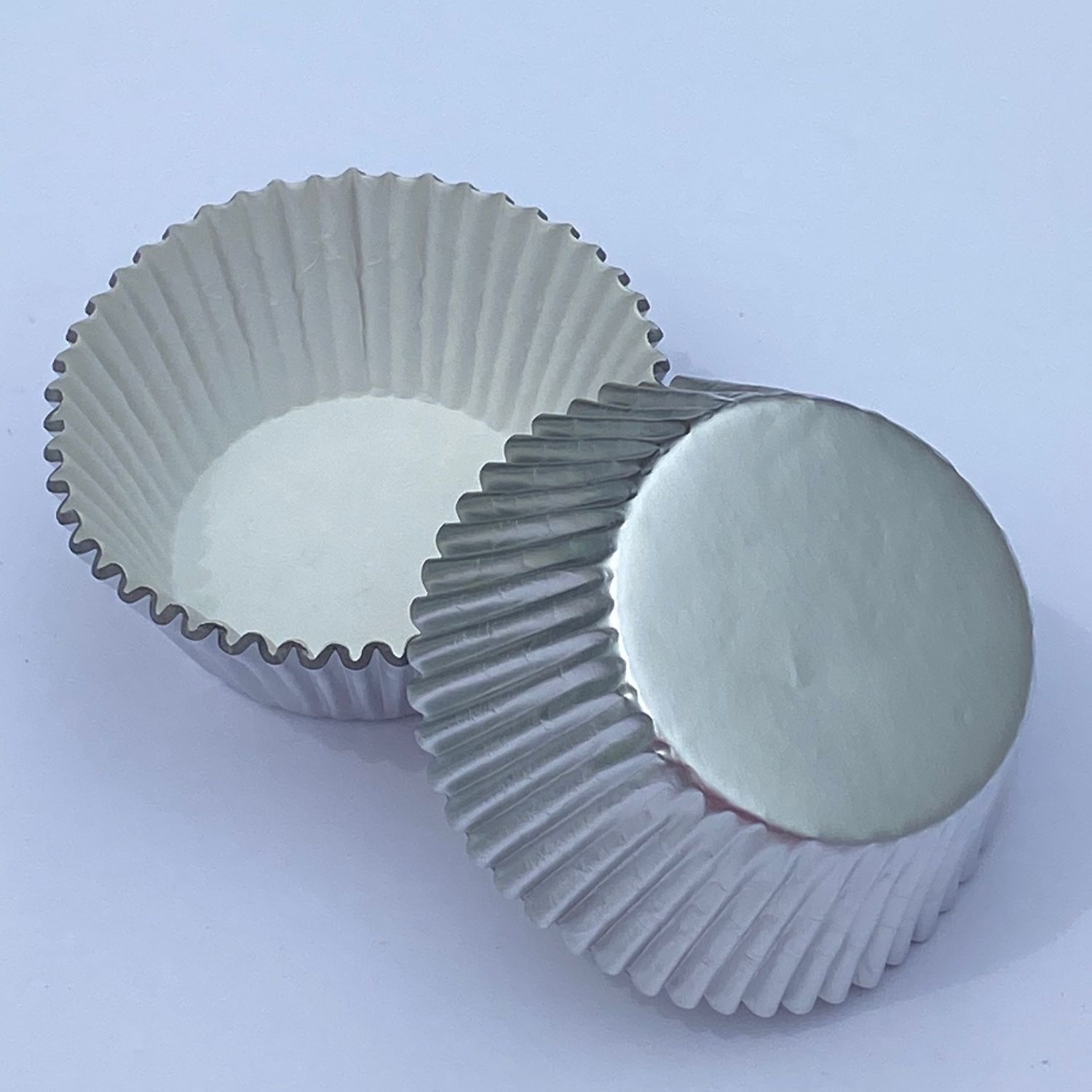 1.5" Silver Foil Treat Cups Pk40