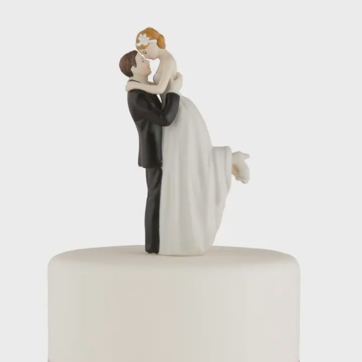 True Romance Couple Figurine (Light Skin Tone)