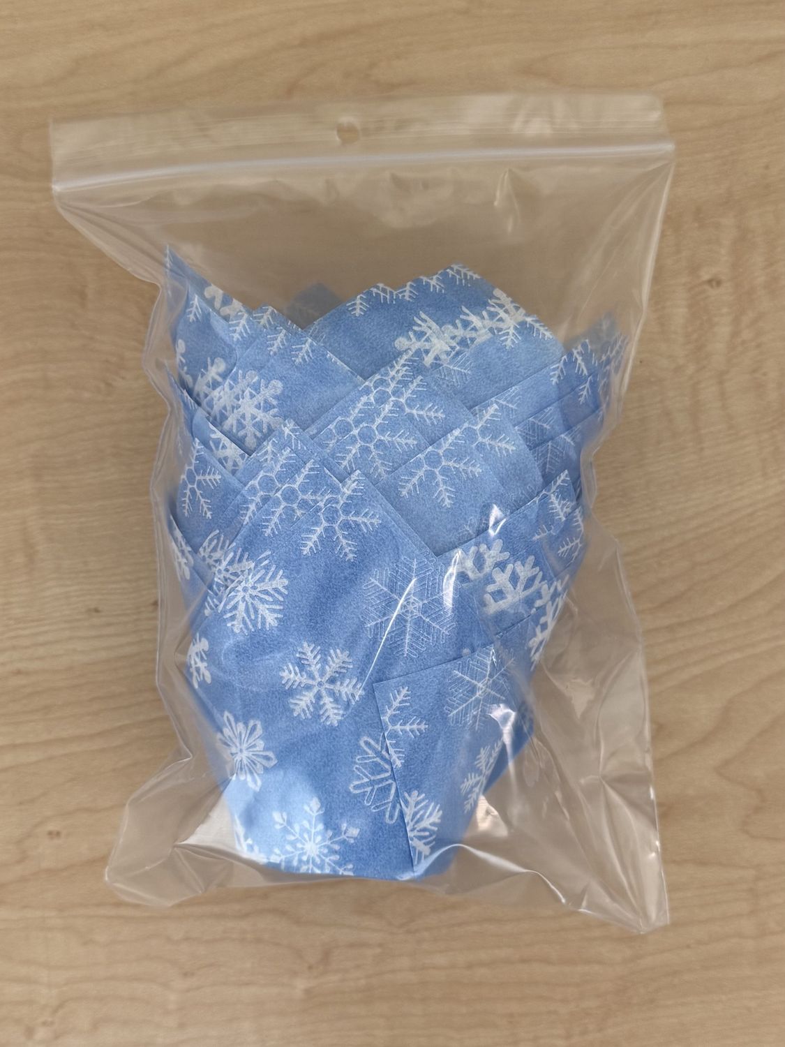 SnowflakesTulip Cup Pk25