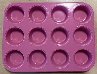 12 Cavity Cupcake Non-Stick Pink Pan