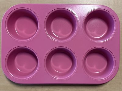 6 Cavity Cupcake Non-Stick Pink Pan