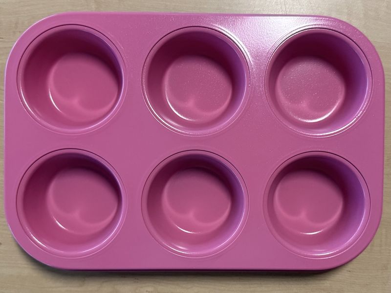 6 Cavity Cupcake Non-Stick Pink Pan