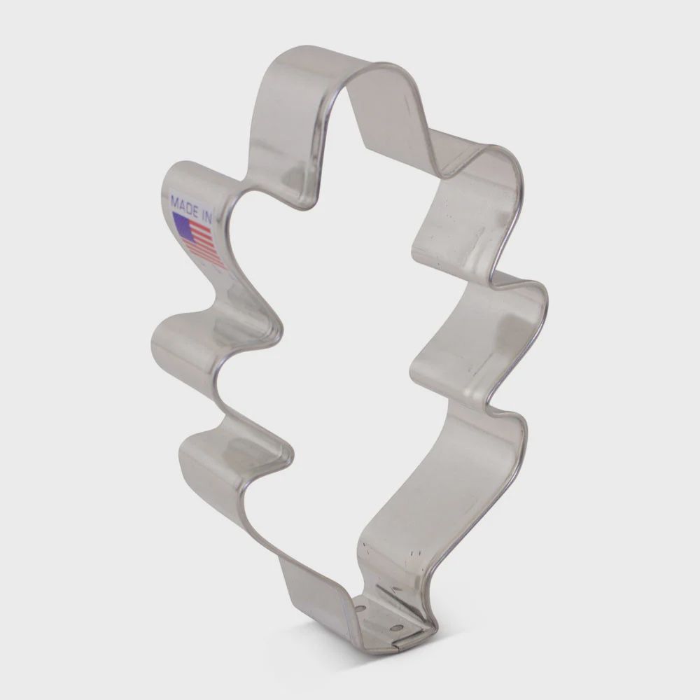 Oak Leaf Cutter 4.125"