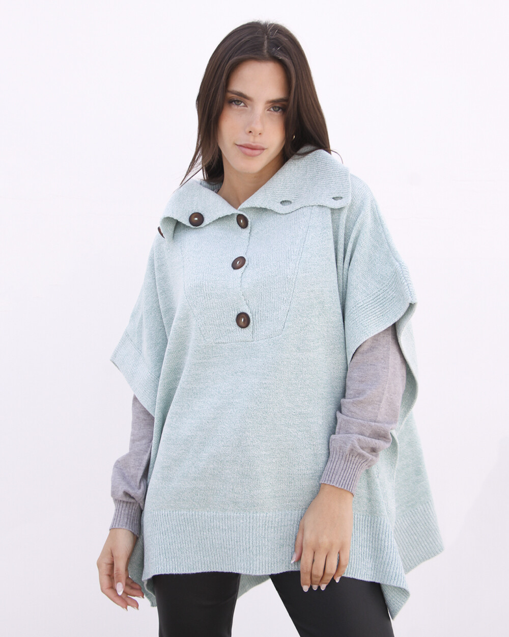 Poncho Marianne, Colores: Verde