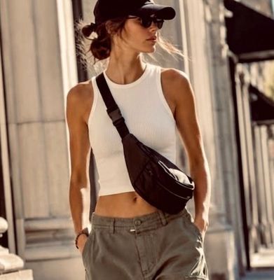 Remeras, Blusas & Tops