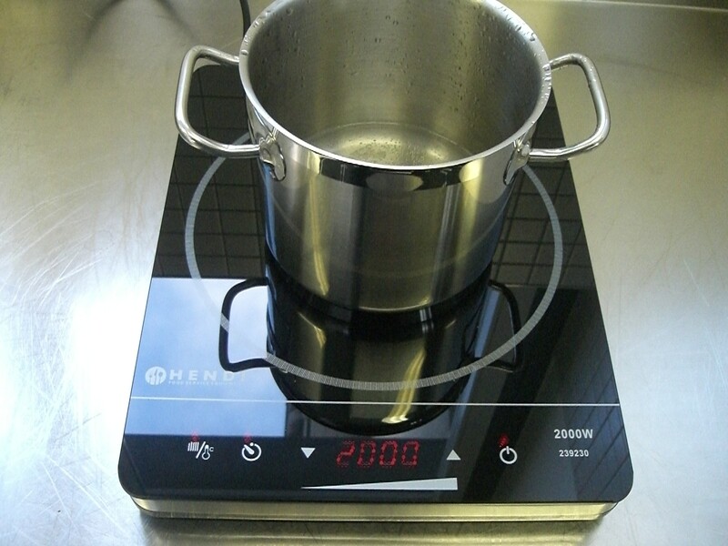 Induktionsplatte 2 KW bis 26 cm
