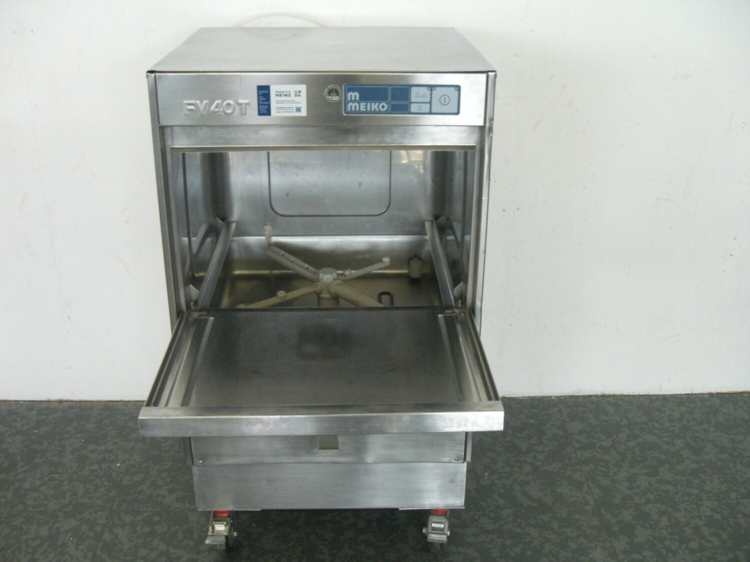 Gläser-/Geschirrspülmaschine fahrbar