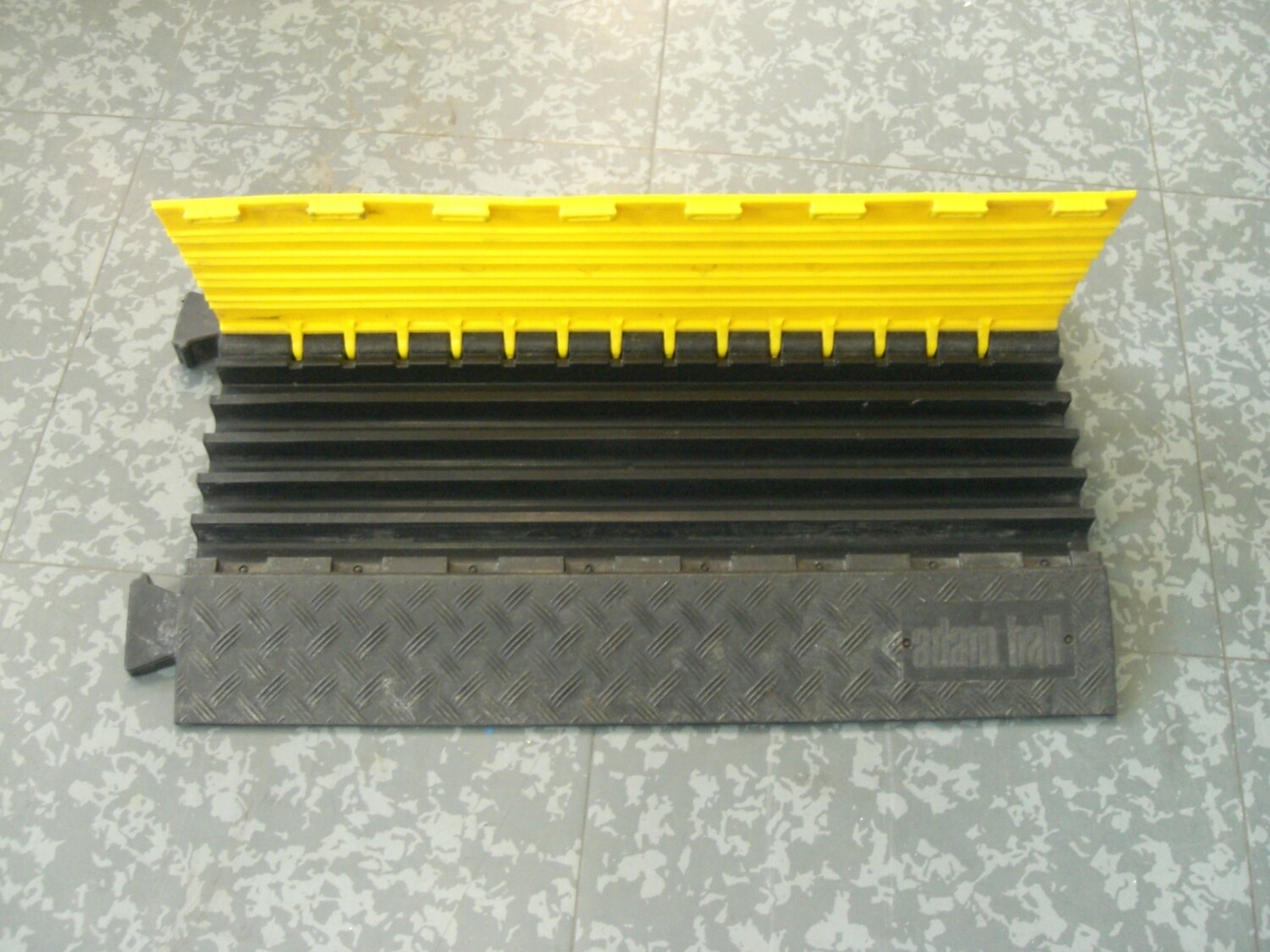 Kabeltrasse befahrbar