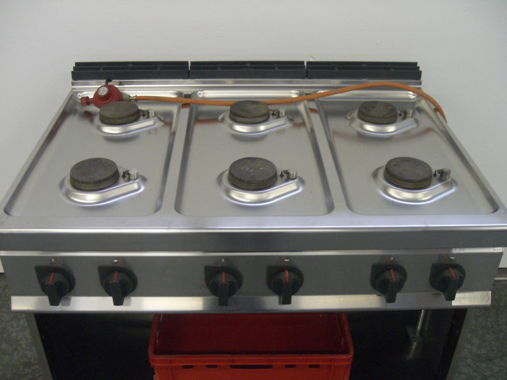 Gasherd 6 flammig fahrbar