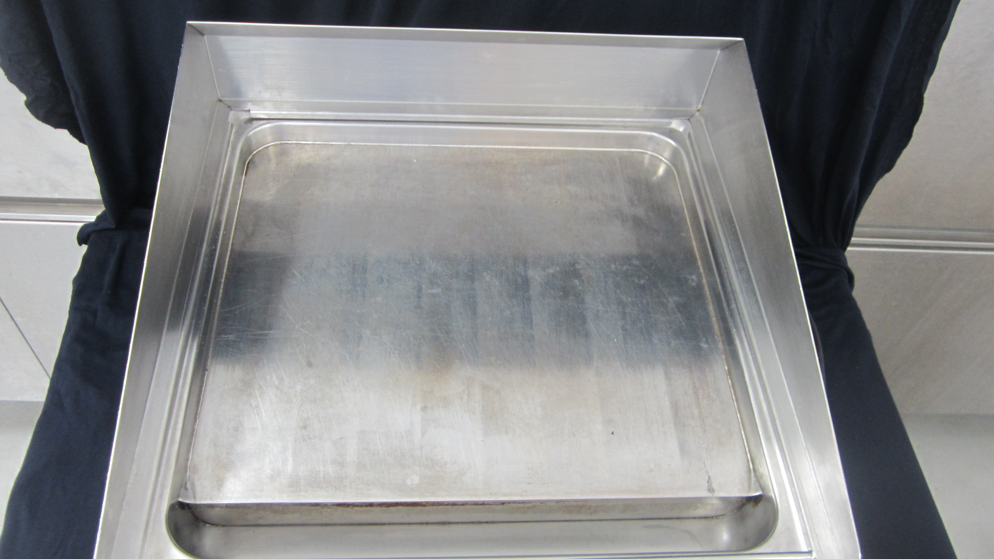 Grillplatte Elektro Salvis mit Spritzschutz