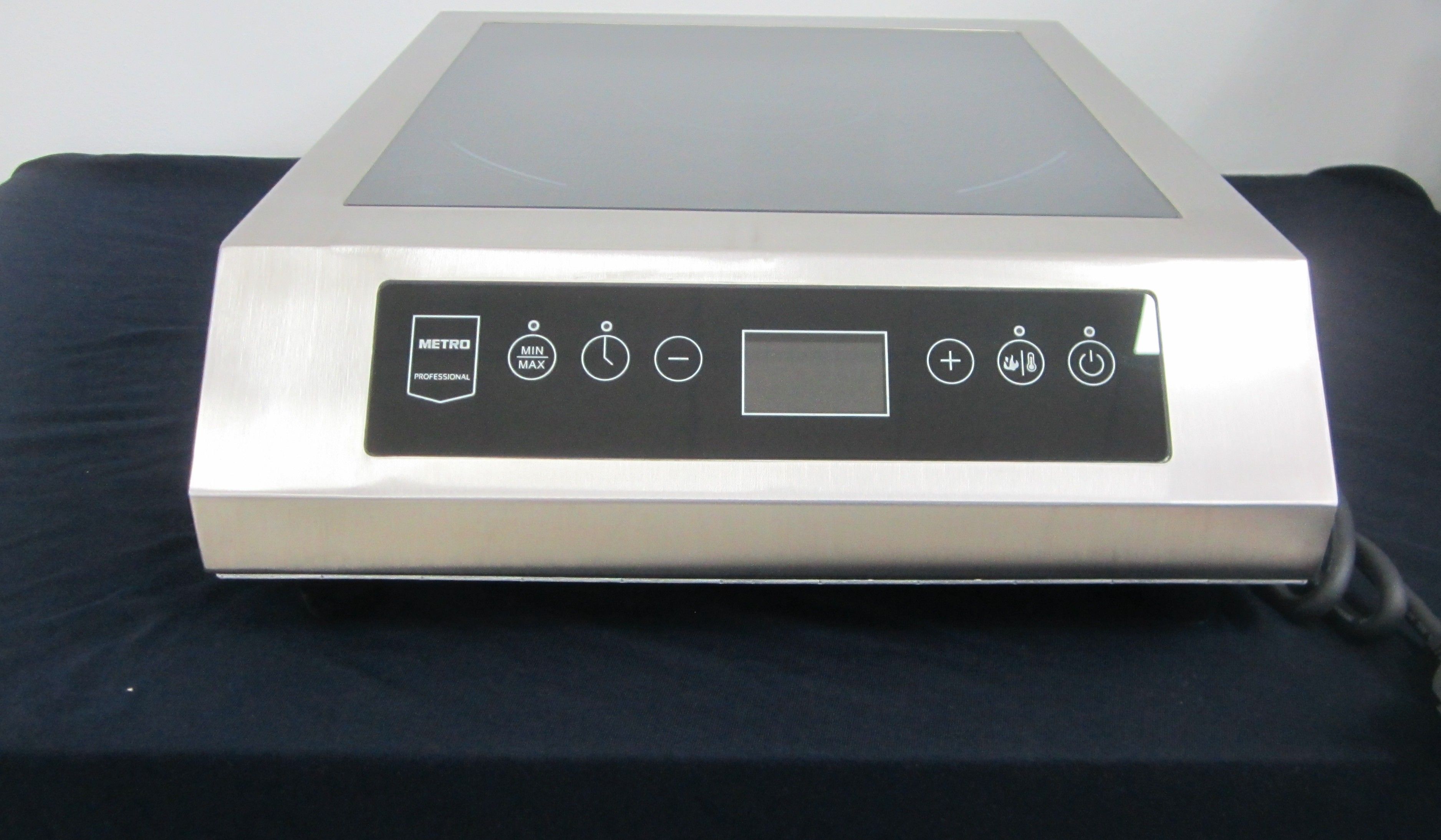 Induktionsplatte XL bis Töpfe 32 cm  3,5 KW