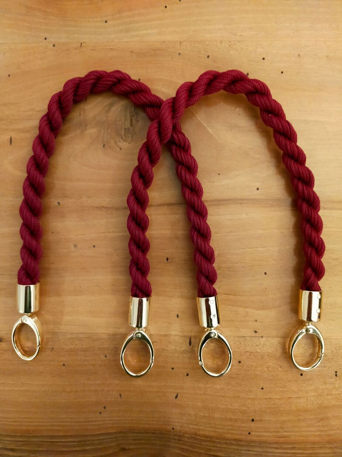 Manici intrecciati con moschettoni