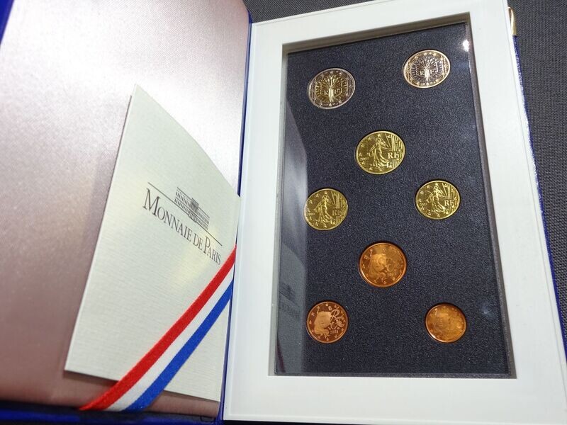 Kursmünzensatz KMS Set Frankreich 2003 1 Cent - 2 Euro Aufsteller Buchform PP Proof Kursmünzensatz KMS Set Frankreich 2003 1 Cent - 2 Euro Aufsteller Buchform PP Proof