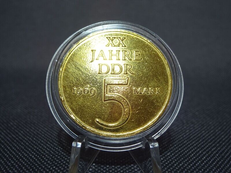 Münze DDR 1969 5 Mark 20 Jahre Republik Vergoldet Münze DDR 1969 5 Mark 20 Jahre Republik Vergoldet