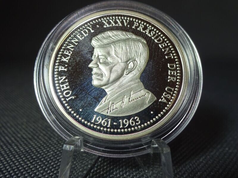 Silbermedaille John F. Kennedy 35. Präsident USA 1961 - 1963 PP Proof Unterschrift Signatur Silbermedaille John F. Kennedy 35. Präsident USA 1961 - 1963 PP Proof Unterschrift Signatur