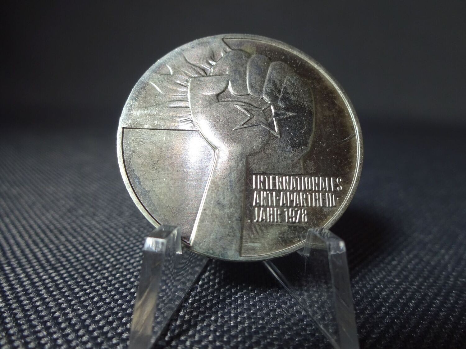 Münze DDR 1978 5 Mark Internationales Anti-Apartheid-Jahr Gedenkmünze