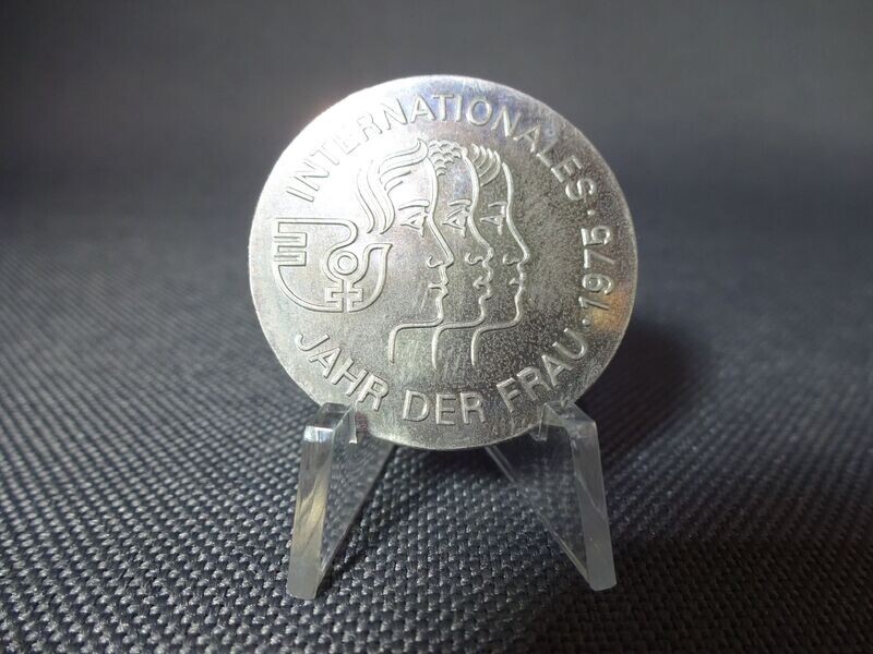 Münze DDR 1975 5 Mark Internationales Jahr der Frau Gedenkmünze