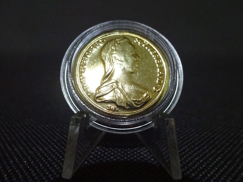 Medaille Österreich Maria Theresia Theresien Taler Miniatur Replikat Vergoldet