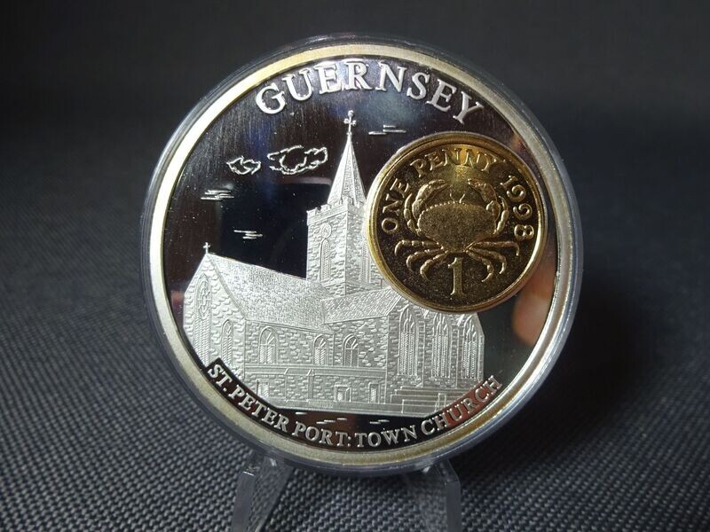 Münze Medaille Guernsey 1998 1 Penny Kirche Krebs Währung Europa Inlay Vergoldet 50 mm