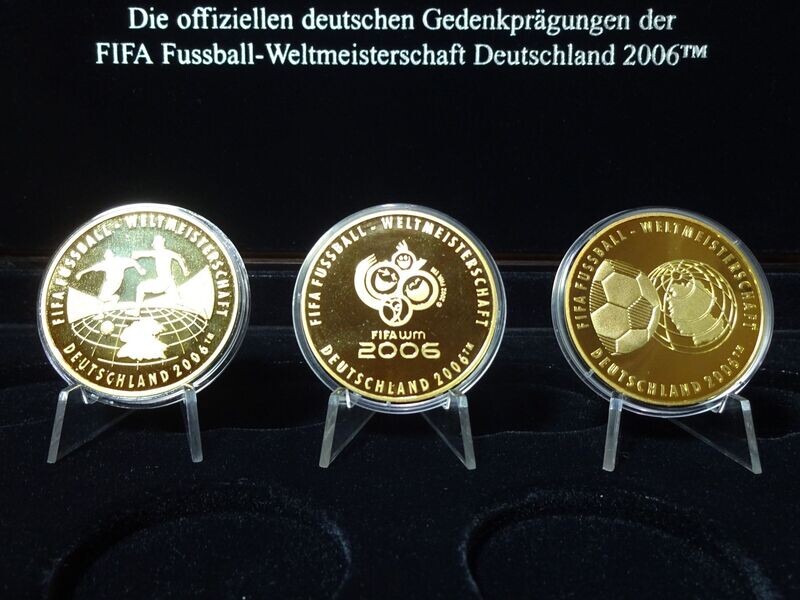 Medaillen-Set 2006 FIFA WM Deutschland Fussball Weltmeisterschaft 3x Vergoldet PP Proof Medaillen-Set 2006 FIFA WM Deutschland Fussball Weltmeisterschaft 3x Vergoldet PP Proof