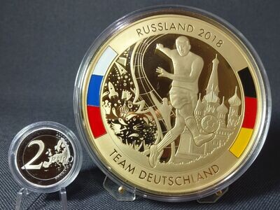 Medaille Deutschland 2018 Fussball EM Russland Farbe Vergoldet Gigantenprägung 80 mm Medaille Deutschland 2018 Fussball EM Russland Farbe Vergoldet Gigantenprägung 80 mm