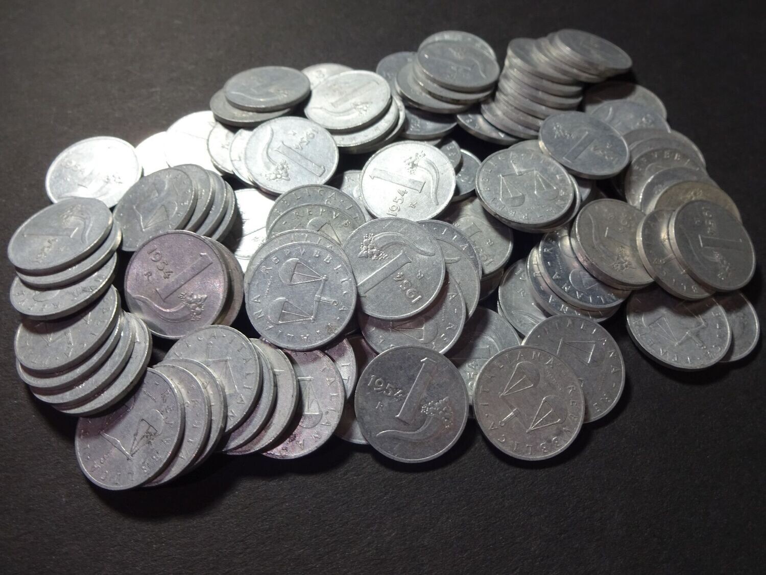 Münzen Konvolut Italien 1954 1 Lira Waage Münzen Konvolut Italien 1954 1 Lira Waage