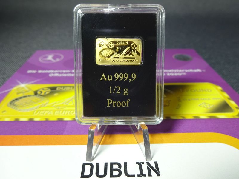 Goldbarren Gibraltar 2020 1 Pound UEFA Fussball EM Stadion Dublin Münzbarren Proof 0,5 g
