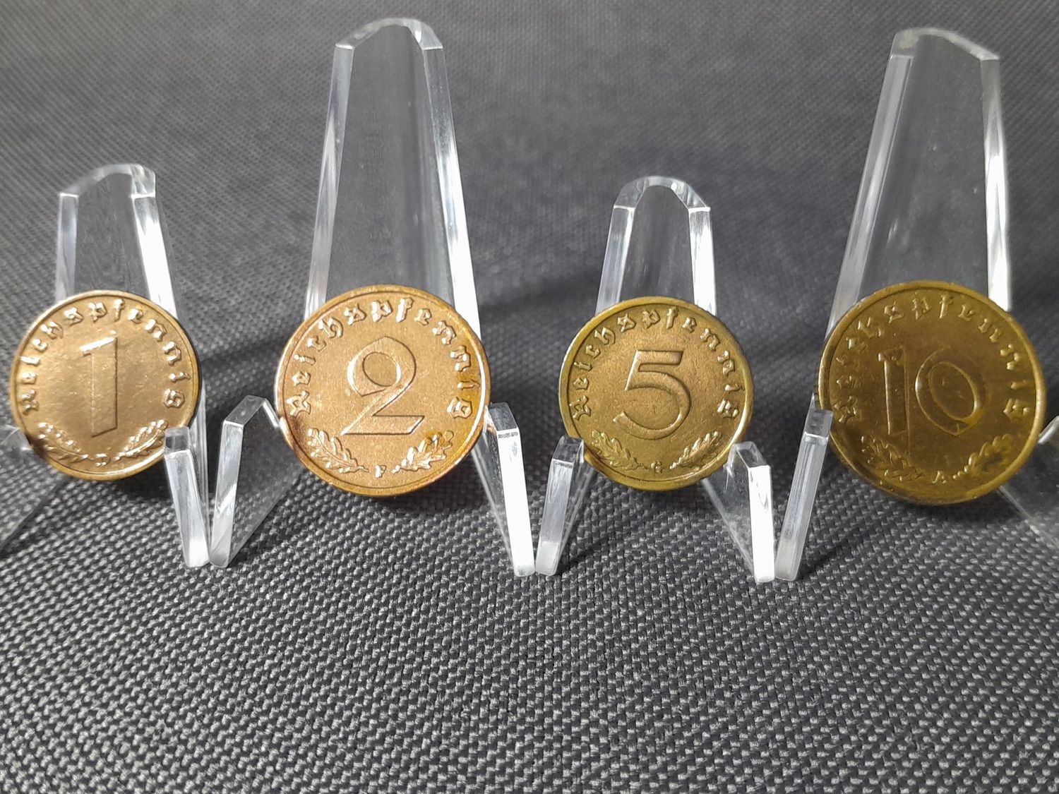 Münzen Set Drittes Reich 1937 1938 1939 A D F G 1 2 5 10 Reichspfennig Erhaltung! Münzen Set Drittes Reich 1937 1938 1939 A D F G 1 2 5 10 Reichspfennig Erhaltung!