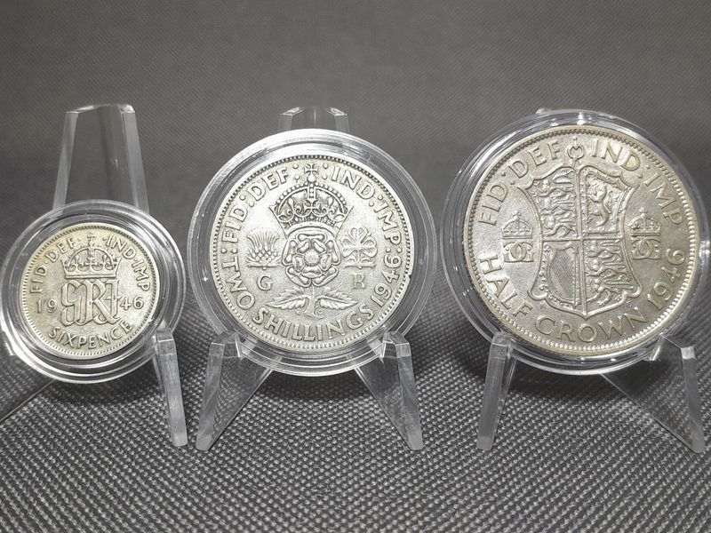 Silbermünzen Set England 1946 6 Pence 2 Shillings Half 1/2 Crown George VI. Silbermünzen Set England 1946 6 Pence 2 Shillings Half 1/2 Crown George VI.