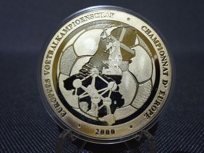 Medaille Niederlande Belgien Fussball EM 2000 Atomium Windmühle PP Proof Vergoldet Medaille Niederlande Belgien Fussball EM 2000 Atomium Windmühle PP Proof Vergoldet