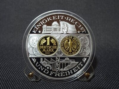 Silbermedaille Deutschland 1 Deutsche Mark Münzgeschichte Gilded PP Proof 1. Silbermedaille Deutschland 1 Deutsche Mark Münzgeschichte Gilded PP Proof 1.