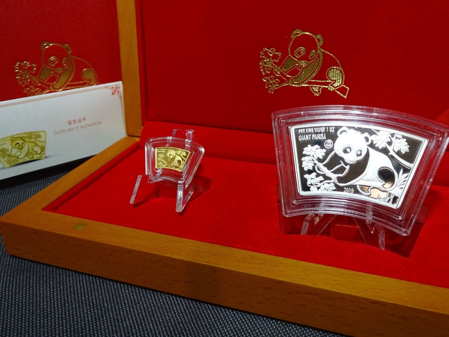 Silberbarren Goldbarren Set Fidschi Fiji 2018 1$ China Panda Fächerform Prooflike 1 Oz Unze 1 g