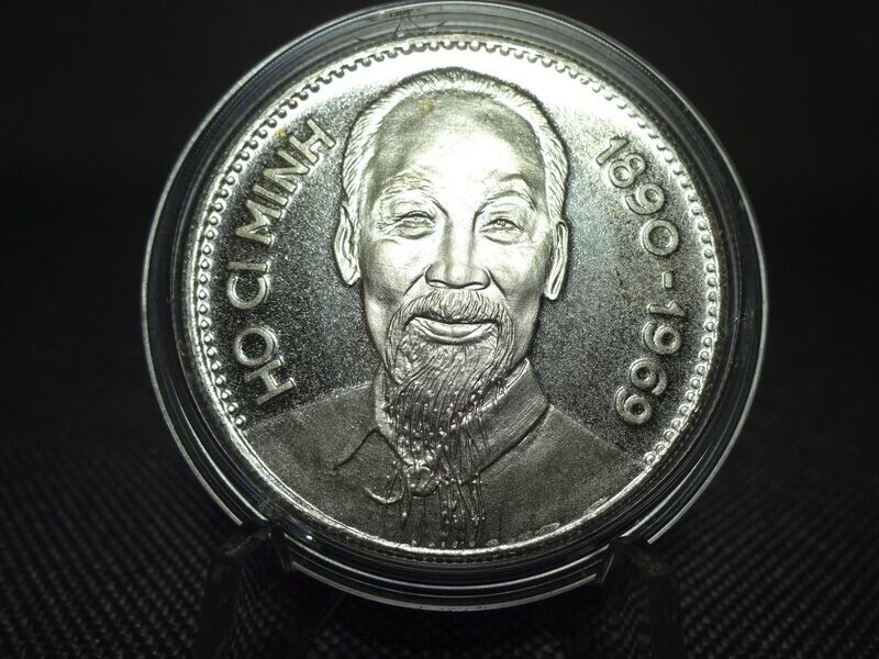 Medaille Vietnam Ho Ci Minh 1890 - 1969 Medaille Vietnam Ho Ci Minh 1890 - 1969