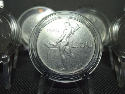 Münze Italien 1958 50 Lire Schmied Amboss Münze Italien 1958 50 Lire Schmied Amboss