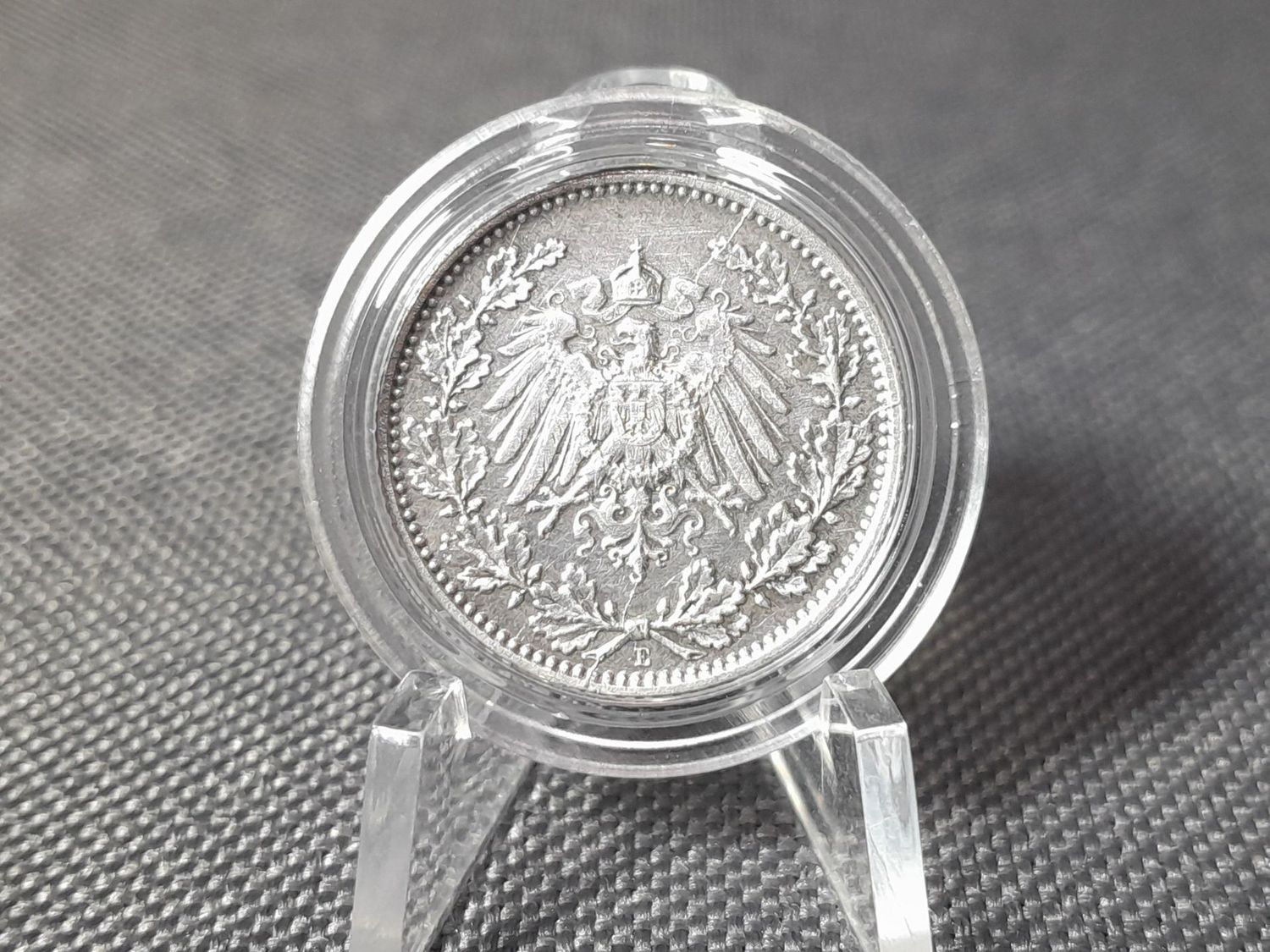 Silbermünze Deutsches Kaiserreich 1918 E 1/2 Mark Fehlprägung Patina Erhaltung Silbermünze Deutsches Kaiserreich 1918 E 1/2 Mark Fehlprägung Patina Erhaltung