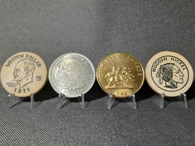 Münzen Set USA Kanada 1964 1966 1969 1971 Wooden Dollar Nickel Holz Montana Calgary Stampede Souvenir Münzen Set USA Kanada 1964 1966 1969 1971 Wooden Dollar Nickel Holz Montana Calgary Stampede Souvenir
