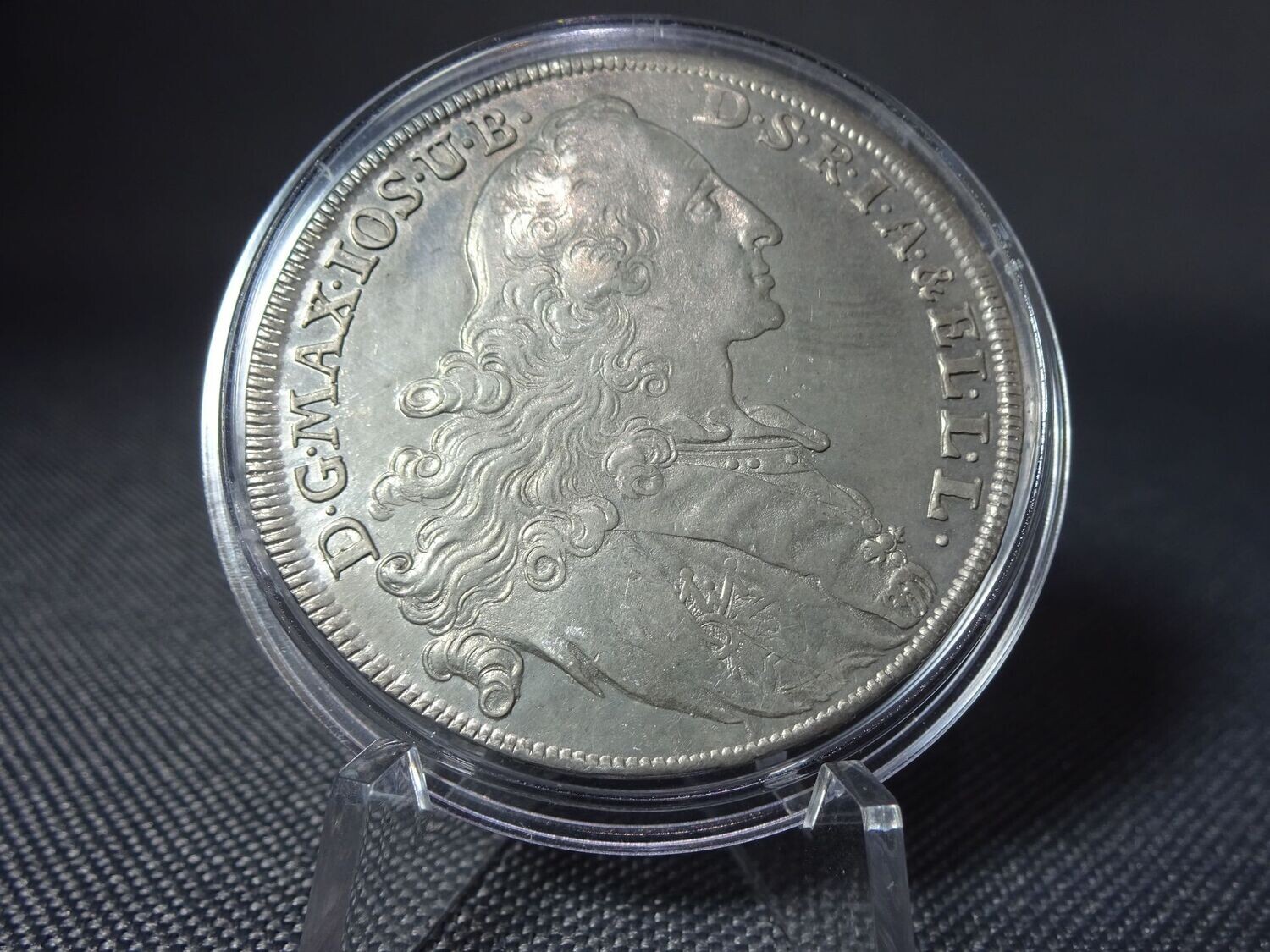 Silbermünze Altdeutschland 1770 1 Taler Bayern Patrona Bavaria König Maximilian III. Joseph Madonnentaler Silbermünze Altdeutschland 1770 1 Taler Bayern Patrona Bavaria König Maximilian III. Joseph Madonnentaler